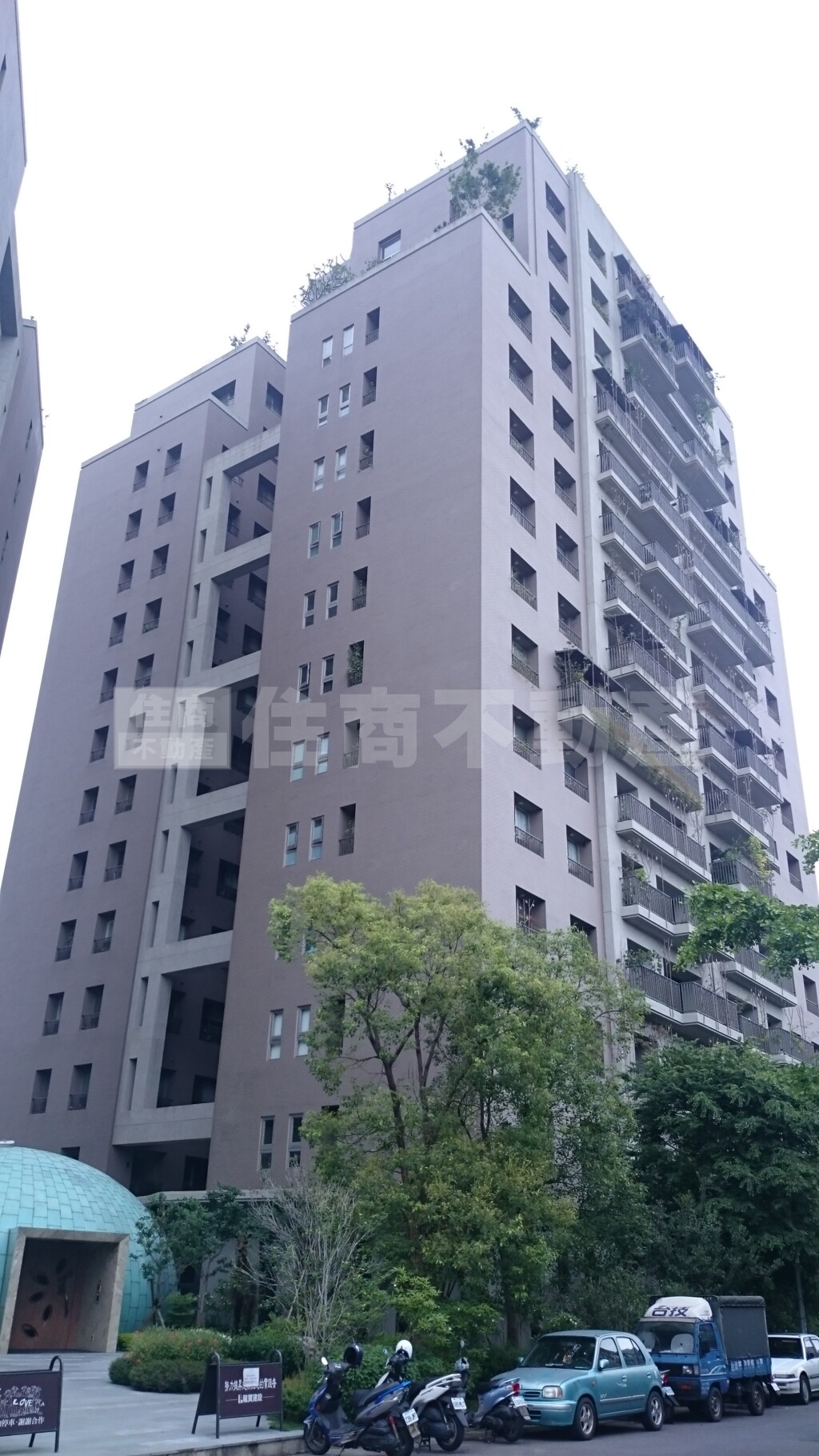 龍寶晴臻邸資訊