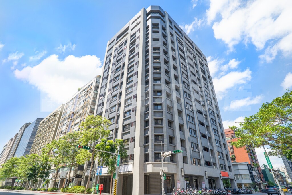 樂屋_登峰大廈待售中房屋 登峰大廈資訊