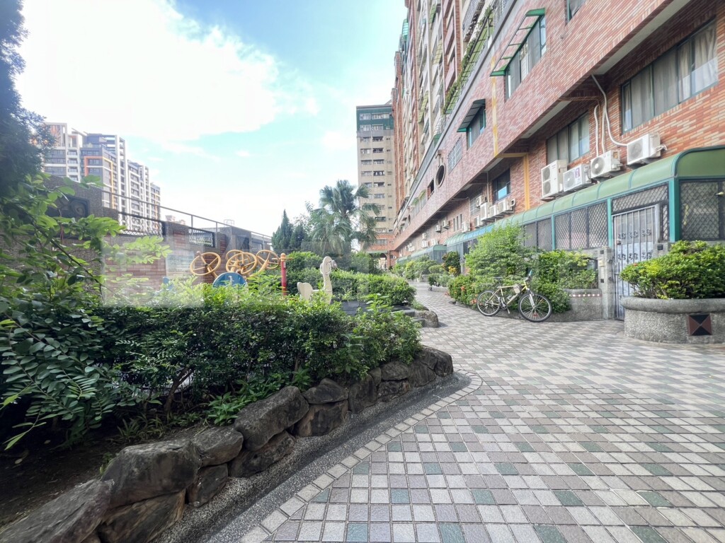 樂屋_龍藤大亨待售中房屋 龍藤大亨資訊