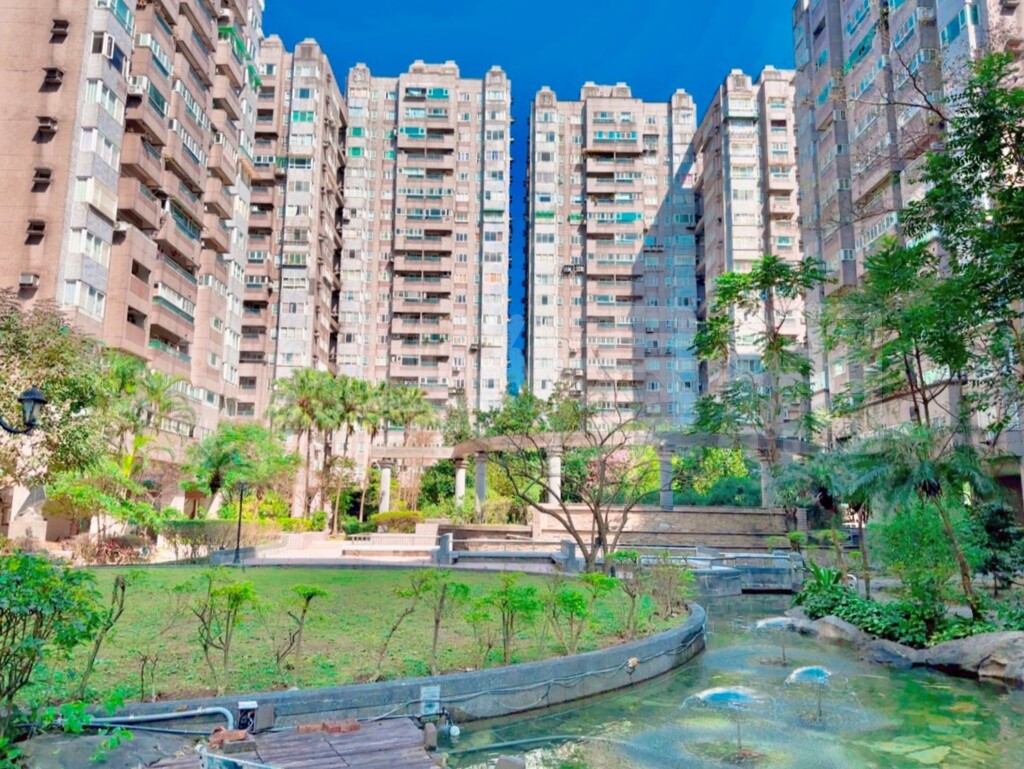 巴賽隆納大廈資訊