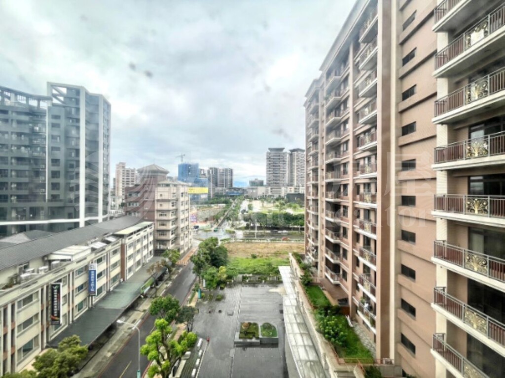 國際高鐵捷運首席資訊