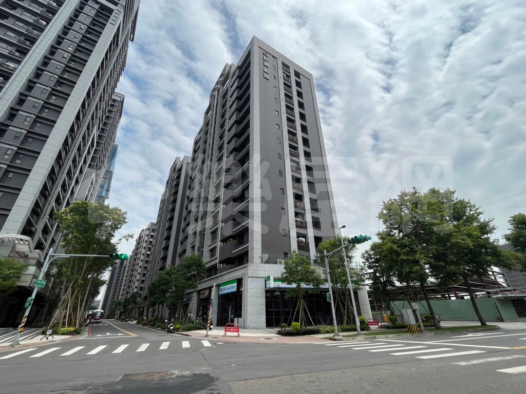 新潤翡麗資訊