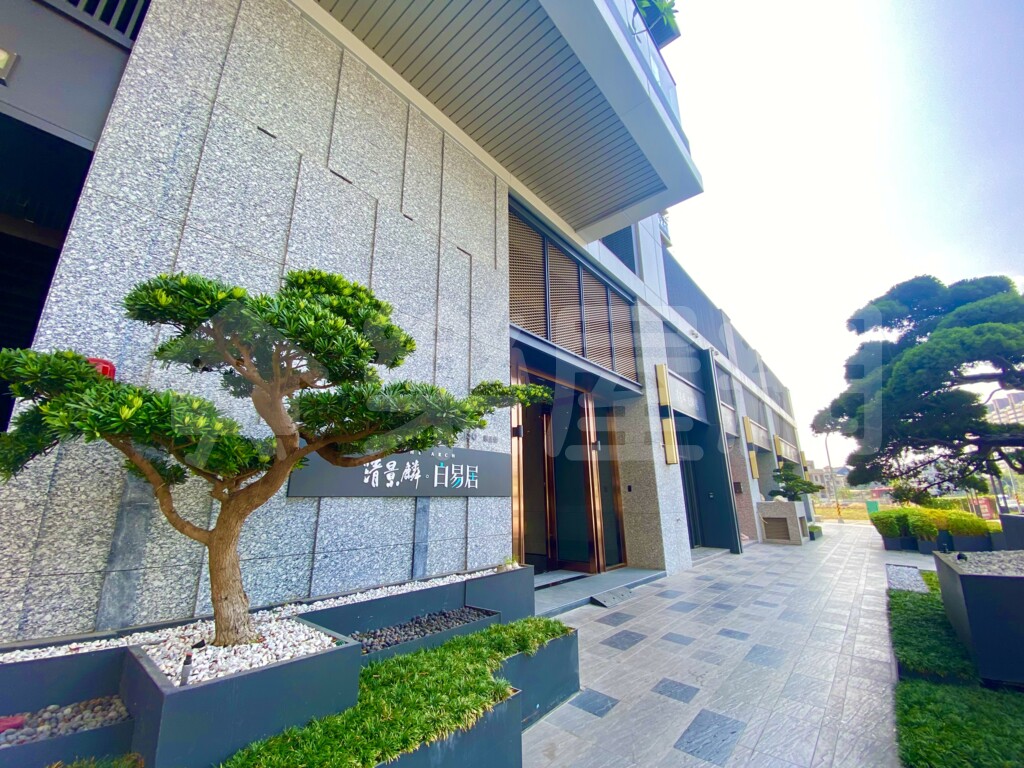 清景麟白易居資訊