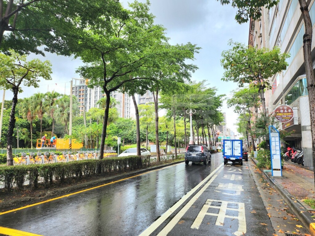 成功冠邸資訊