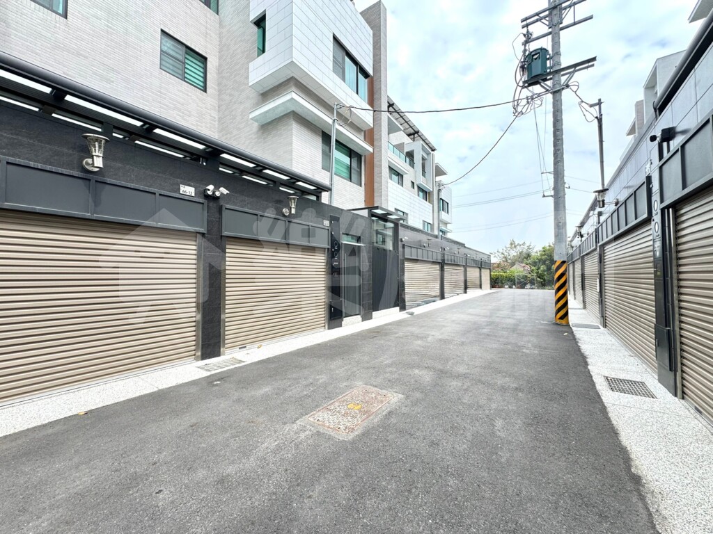 湖畔寶石捷資訊