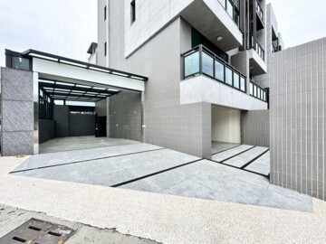 八展首富26待售房屋