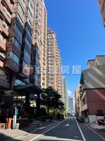 樂屋_儷景富邑大樓待售房屋 儷景富邑大樓待售房屋