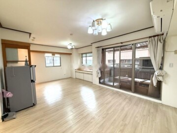 樂屋_桂冠歐洲大樓區待售房屋 桂冠歐洲大樓區待售房屋