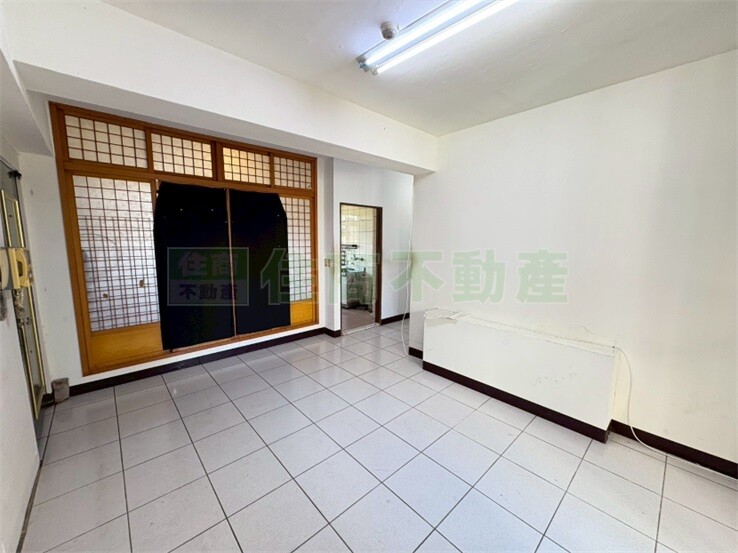 宜蘭高中高樓層三房車位華廈