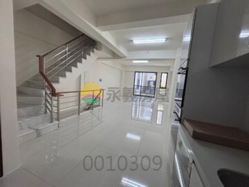 麻豆新生南路靜巷店住｜可商可住 - Image 1