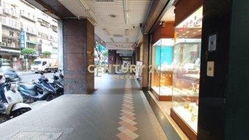 中正路金店面 - Image 1