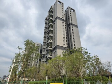 大塊森濤待售房屋