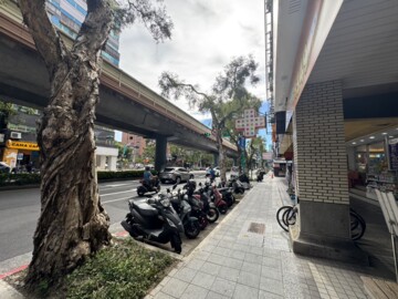 陸裝新城待售房屋