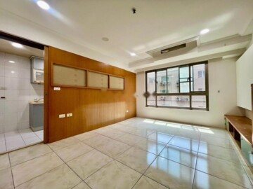 閱讀左岸待售房屋