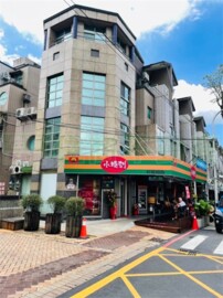 美麗皇家待售房屋