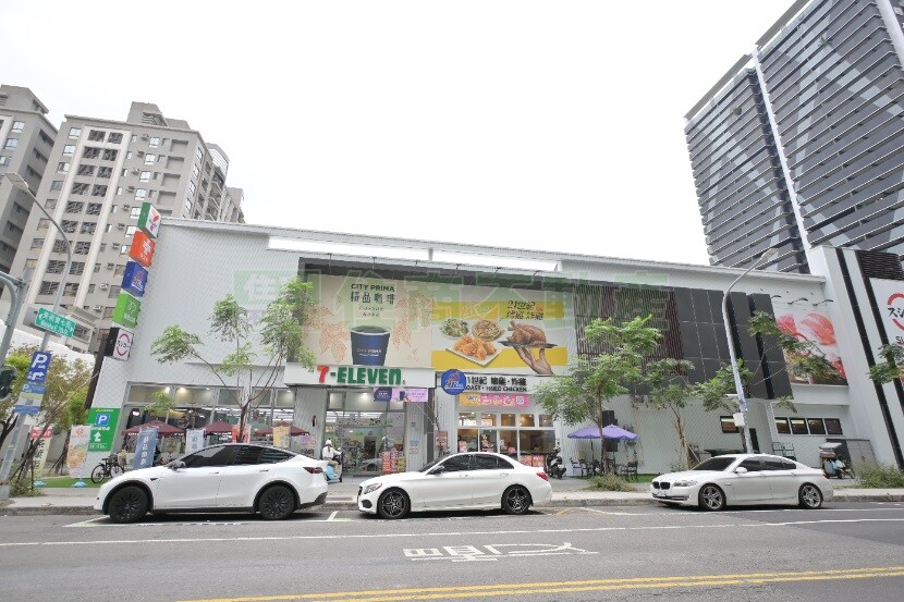 高雄市鼓山區阿曼會館待售房屋