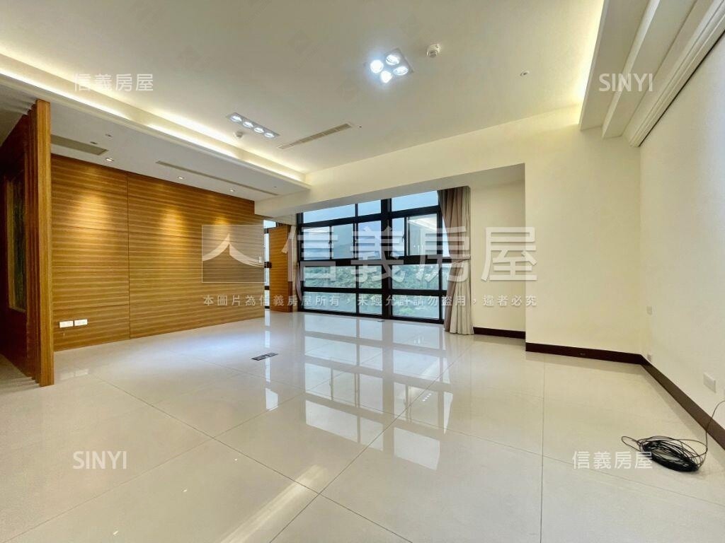 新北市新店區碧潭有約待售房屋