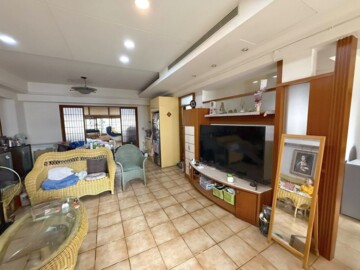 聖家族待售房屋