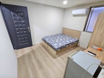 萬能科技大學旁，格局方正，有遮雨棚機車位 - Image 1