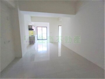 高鐵三坊待售房屋