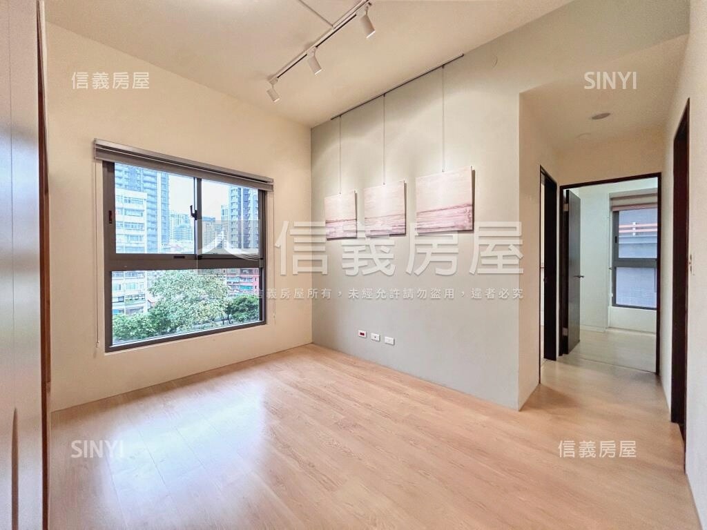 親水景觀兩房車位