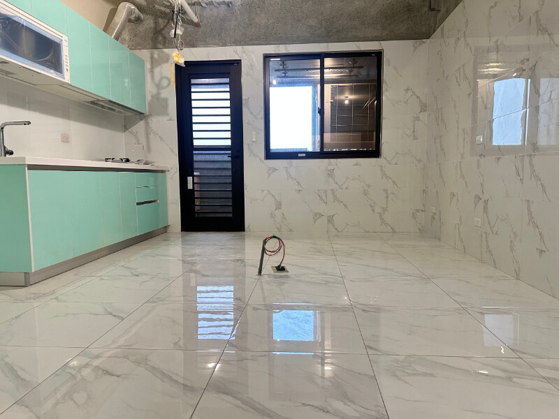 新北市新店區央泱長虹待售房屋