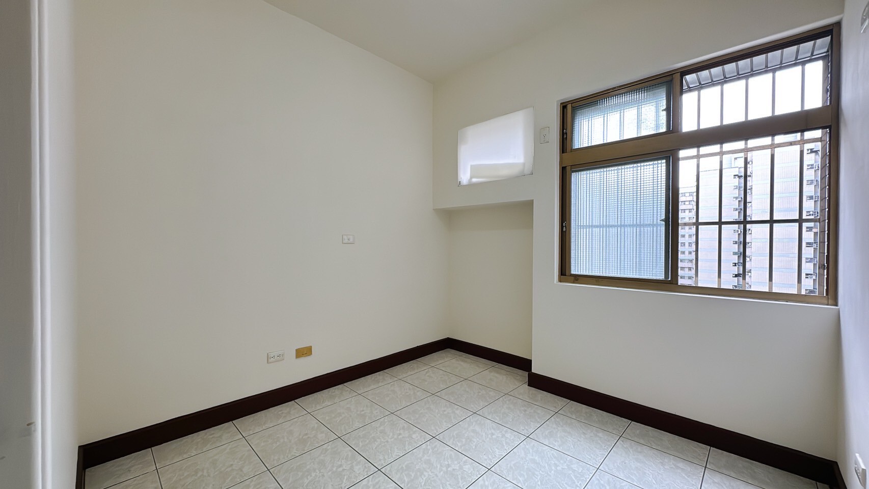 樂屋_台中市北區光大國宅待售房屋 台中市北區光大國宅待售房屋