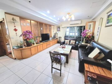 摩天高雄待售房屋