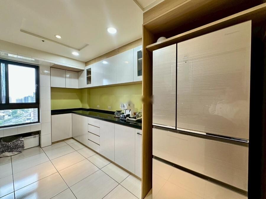 樂屋_台中市南區鄉林凱撒待售房屋 台中市南區鄉林凱撒待售房屋