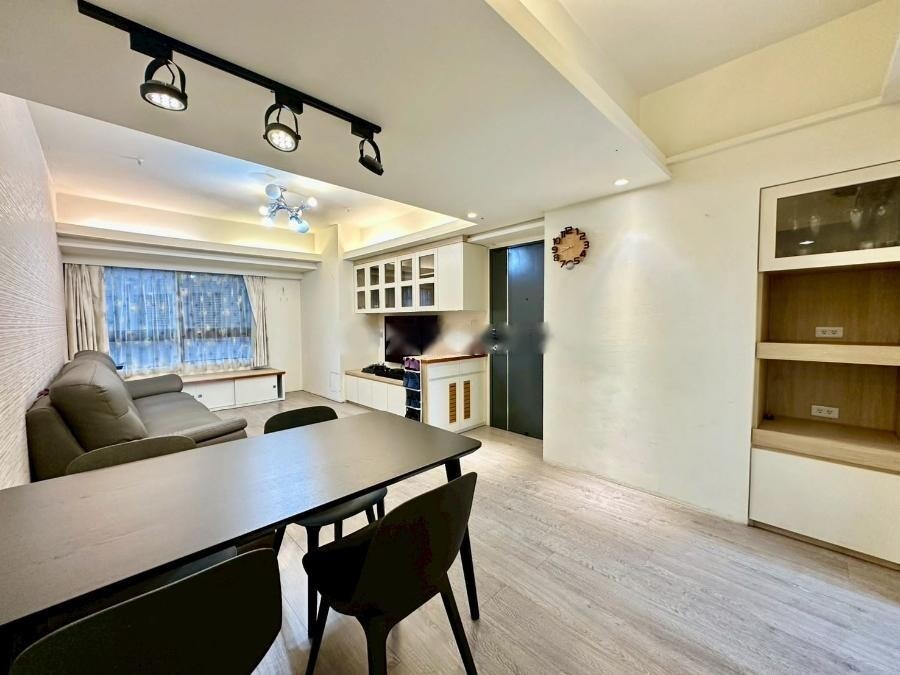 樂屋_台中市南區鄉林凱撒待售房屋 台中市南區鄉林凱撒待售房屋