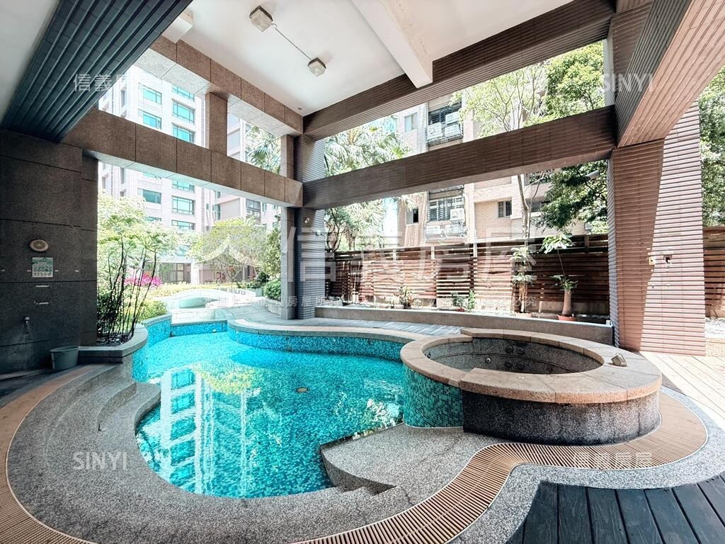 新北市蘆洲區普羅旺世待售房屋