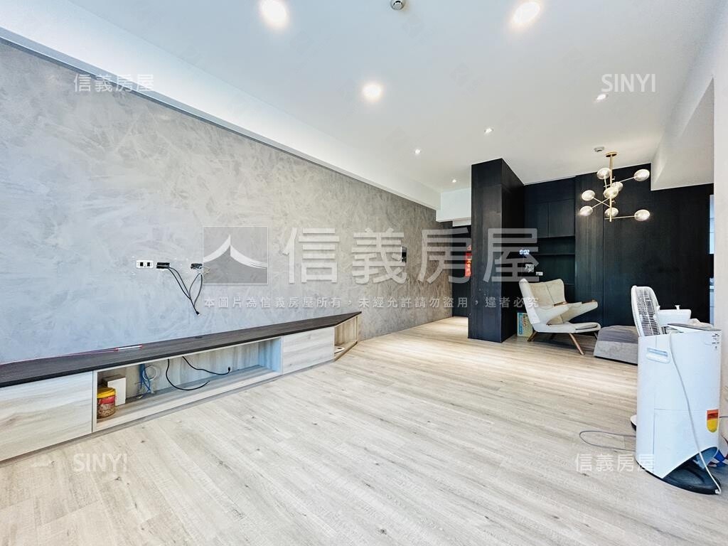 新北市蘆洲區普羅旺世待售房屋