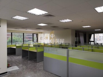 華爾道夫待售房屋