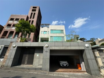 大湖內閣待售房屋