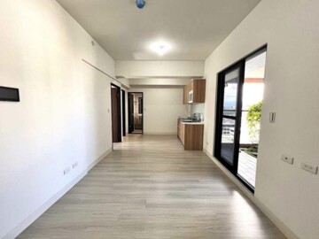 御盟逸居待售房屋