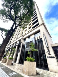 本業高潭市2待售房屋