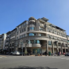 租-陽明國中商圈三角窗透天1.2樓 - Image 1