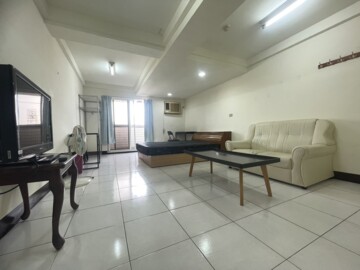 演藝廳凱悅大套房 - Image 1