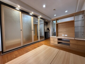 新添成大廈待售房屋