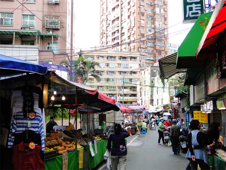 新北市淡水區薇閣大樓待售房屋