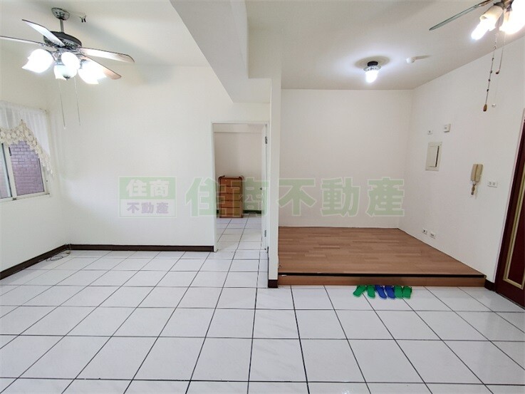 新北市淡水區薇閣大樓待售房屋