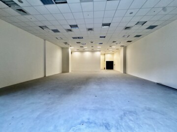 南港遠雄宜進全新科技廠辦黃金店面A。胖先生 - Image 1