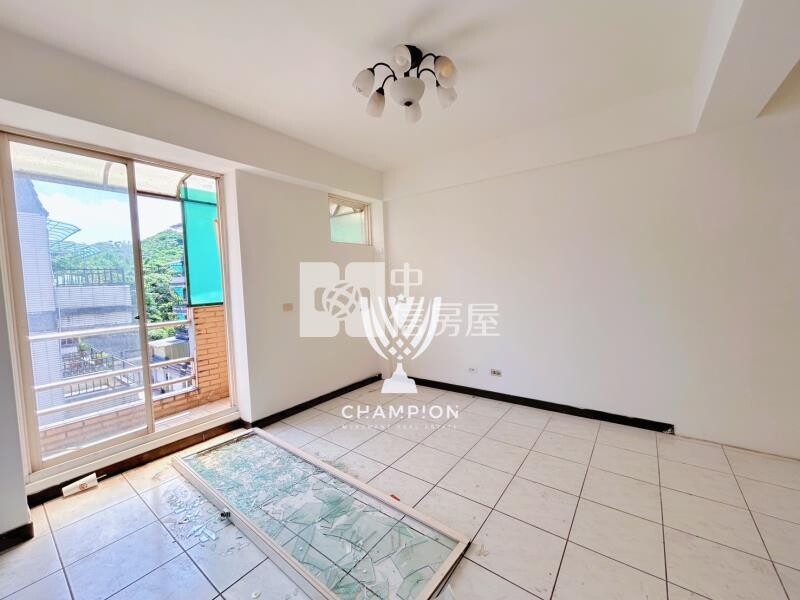  【冠軍】深美學邸五房車墅