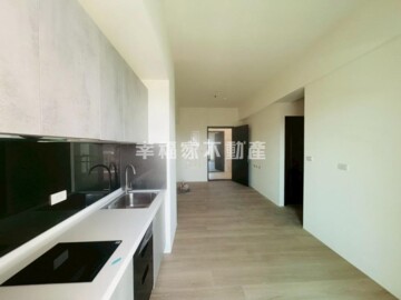 湖畔寶石捷待售房屋