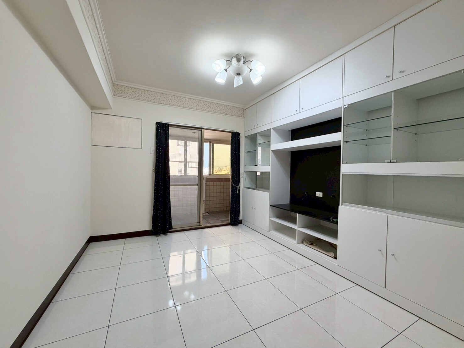 社區最低價⭐單坪28萬⭐三房+坡道休旅車_電梯直達