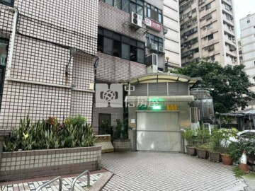 湖中天待售房屋