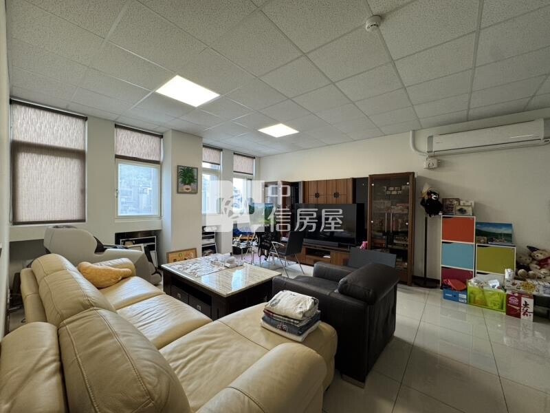 新店大空間電梯+車位