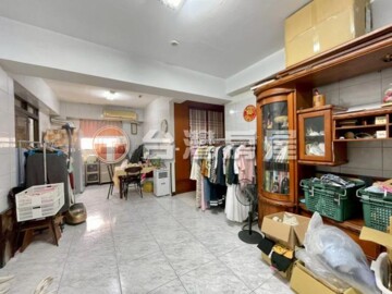 御龍花園待售房屋