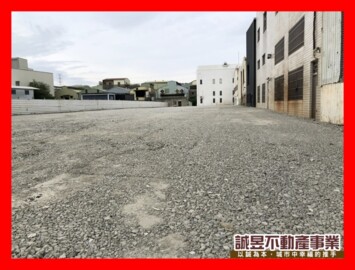 家樂福650坪甲工地 - Image 1