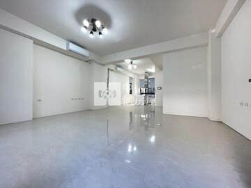 獨立森林邊間電梯豪墅(租) - Image 1